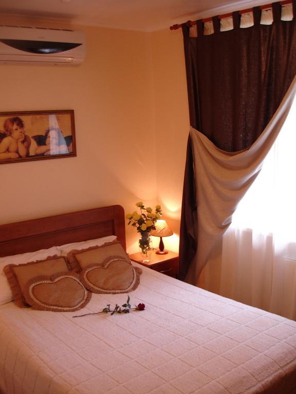 Sinay Hotel ポルタヴァ エクステリア 写真